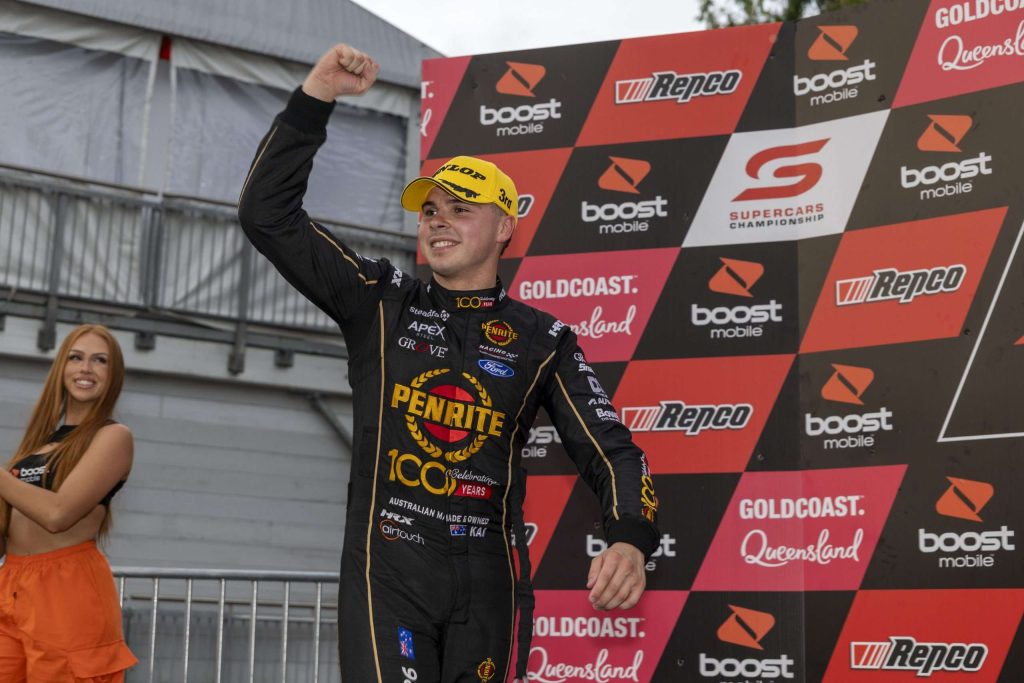 Rookie of the Year signs long-term deal with Grove Racing